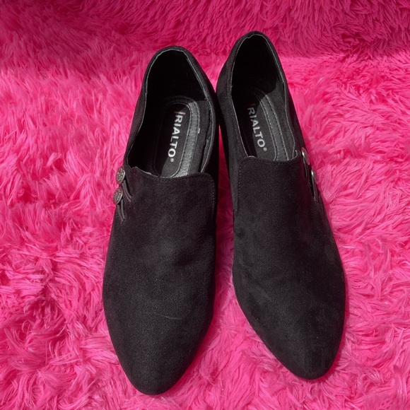 Rialto suede look button detail shoes (shoeties) in black size 9.5 - Picture 3 of 11